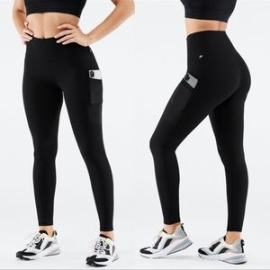 Fabletics On-The-Go High Waisted Leggings